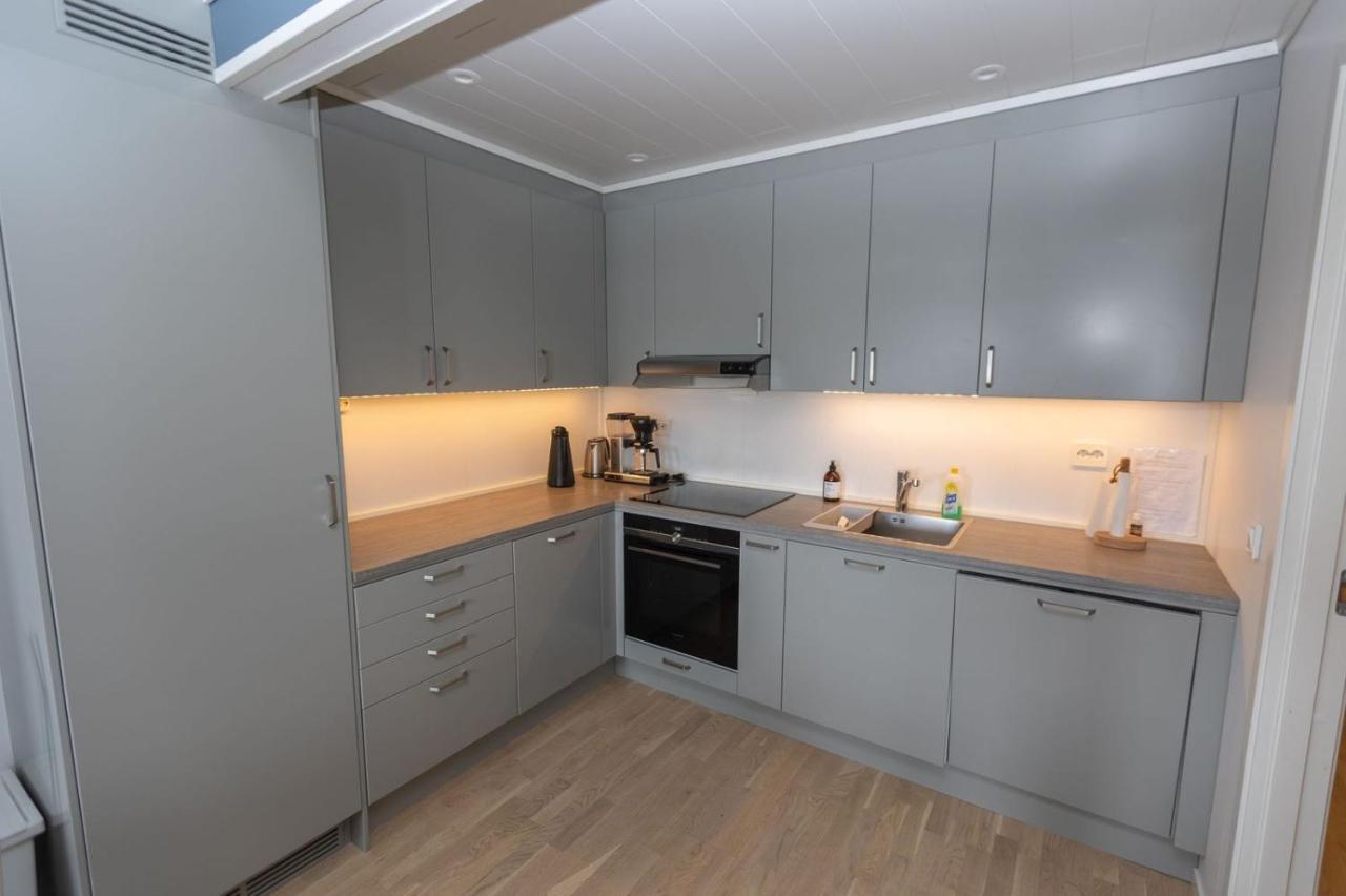 Four Bedroom Holiday Cottage In Sirdal Tjorhom Экстерьер фото